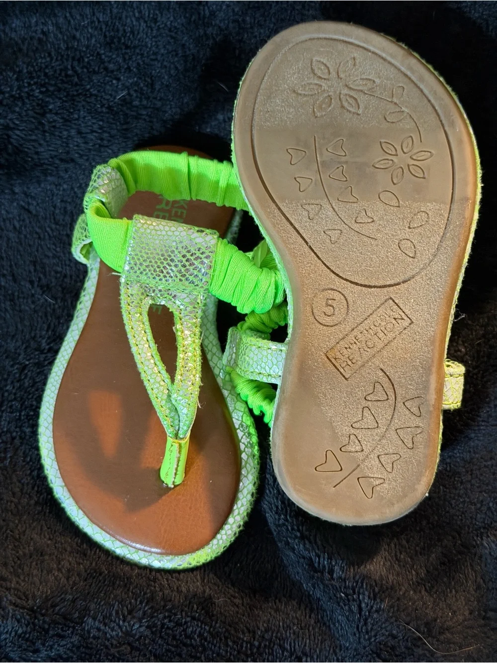 Kenneth Cole Girls Neon Lime Elastic-Back Thong Sandals size 5 EUC